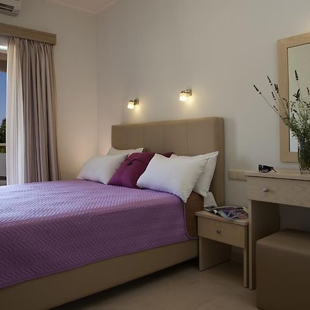 Savinos Rooms Vasiliki Eksteriør billede