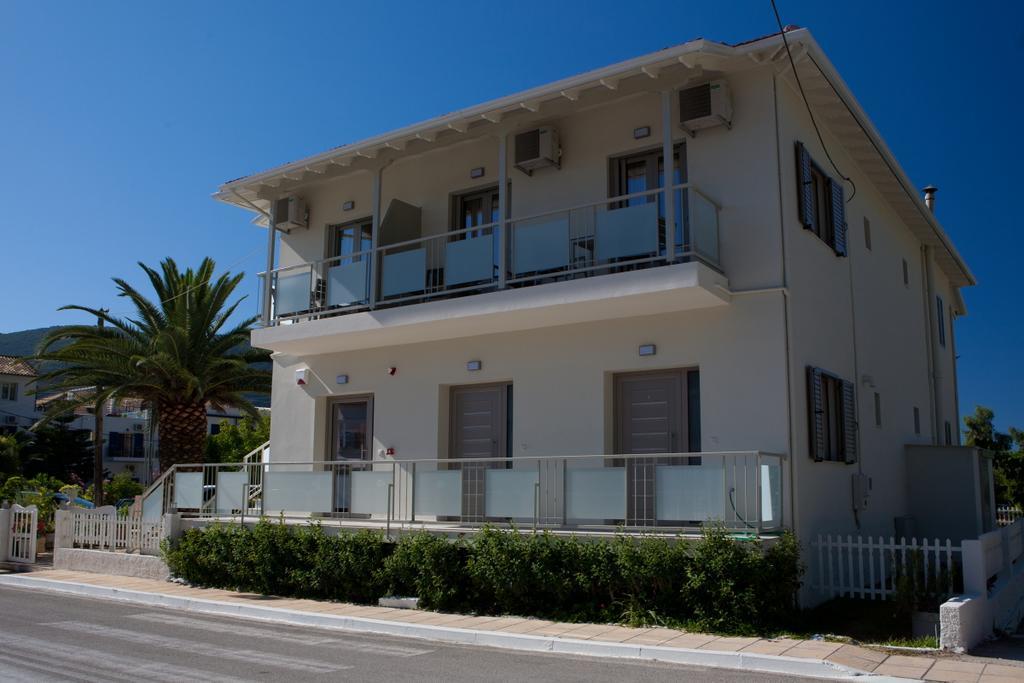 Savinos Rooms Vasiliki Eksteriør billede