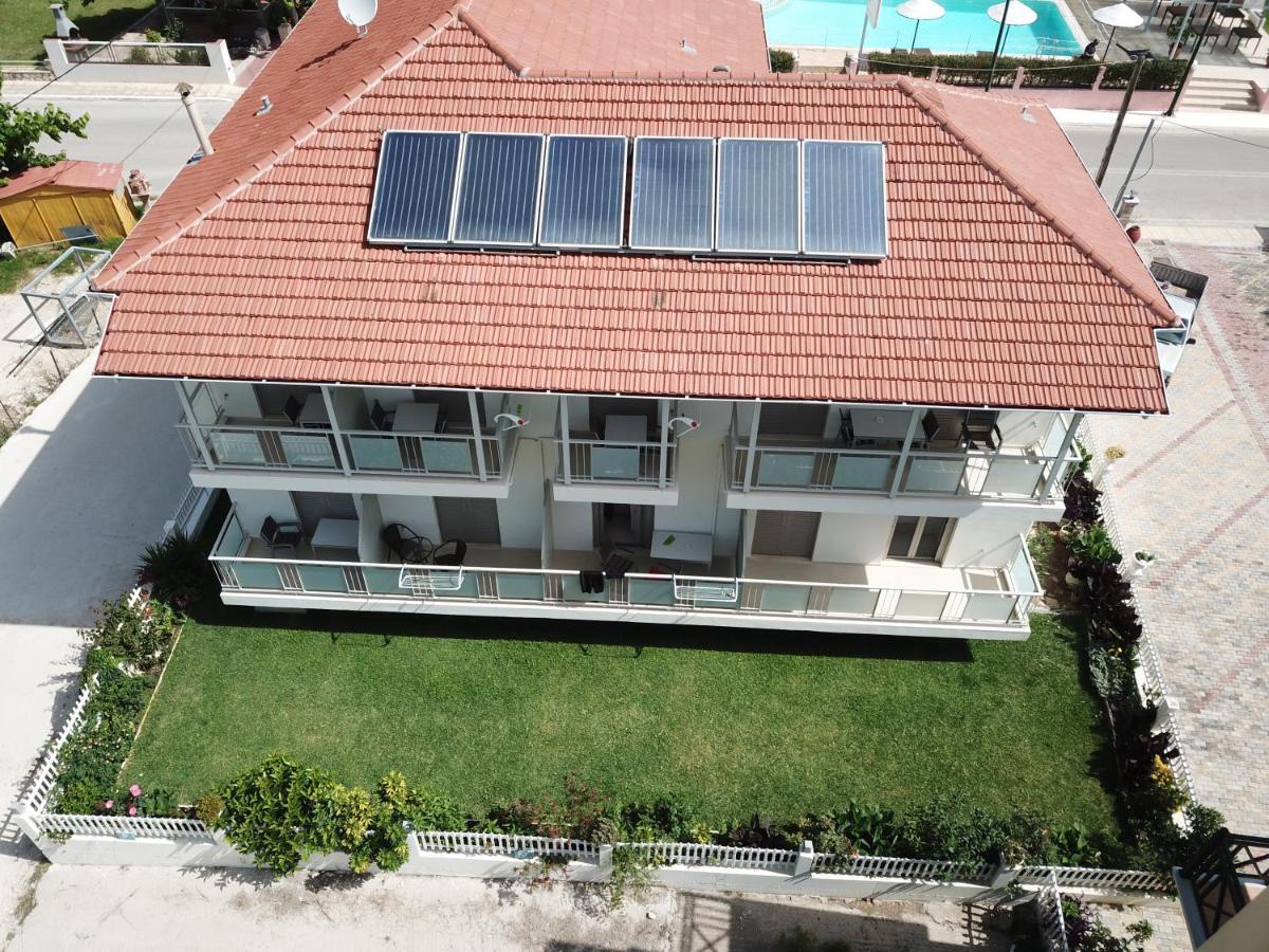Savinos Rooms Vasiliki Eksteriør billede